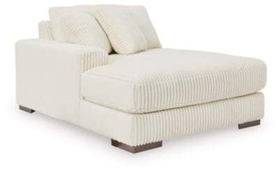 Lindyn Sectional with Chaise